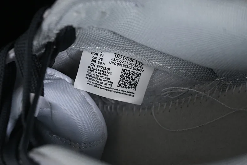 All Categories Nk SB Dunk Series Nk SB Dunk Low Low-top Sneakers Special Price Nk Dunk Low "Light Smoke Grey" White Gray SB Low-top Sports and Leisure Sneakers DD1503-117